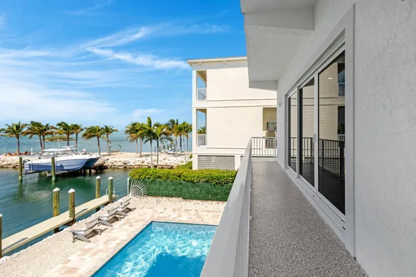 $4,490,000 | 865 50th Street Gulf, Marathon, FL 33050