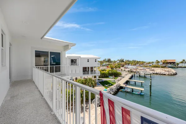 $4,490,000 | 865 50th Street Gulf, Marathon, FL 33050