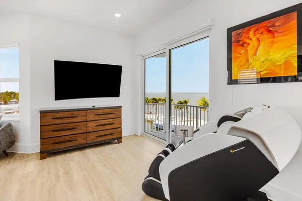 $4,490,000 | 865 50th Street Gulf, Marathon, FL 33050