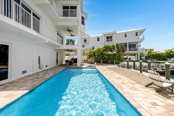 $4,490,000 | 865 50th Street Gulf, Marathon, FL 33050