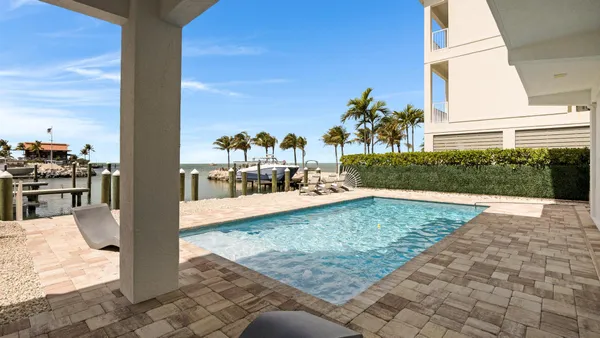 $4,490,000 | 865 50th Street Gulf, Marathon, FL 33050