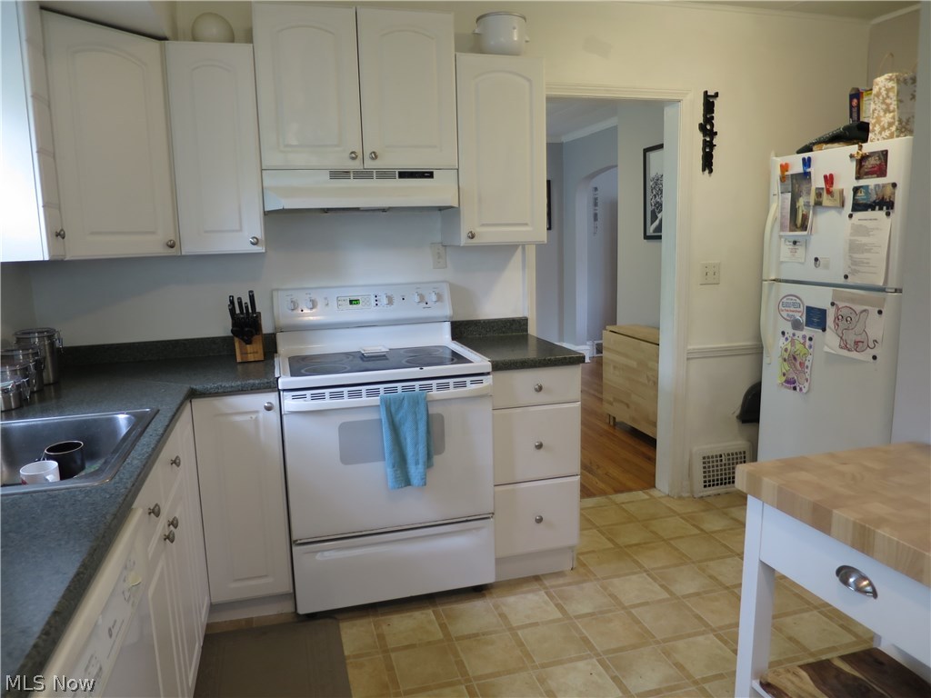 1628 Maple Road Cleveland Heights, OH 44121 - Photo 19 of 35