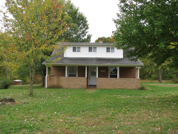 3974 Old Catawba Road Salem, VA 24153 - Photo 1 of 8 Front