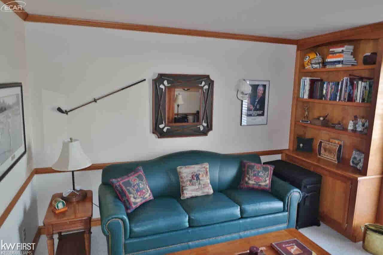 11559 Kings Coach Road Grand Blanc, MI 48439 - Photo 16 of 34 21262011-15.JPG