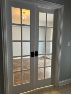 Undisclosed Address Chicago, IL 60614 - Photo 2 of 22 a view of an empty room with a window