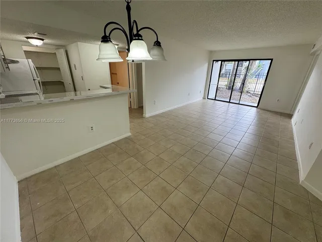 $264,000 | 7135 Northwest 179th Street, Unit 110, Hialeah, FL 33015