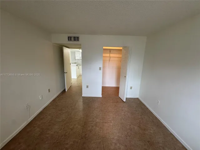 $264,000 | 7135 Northwest 179th Street, Unit 110, Hialeah, FL 33015