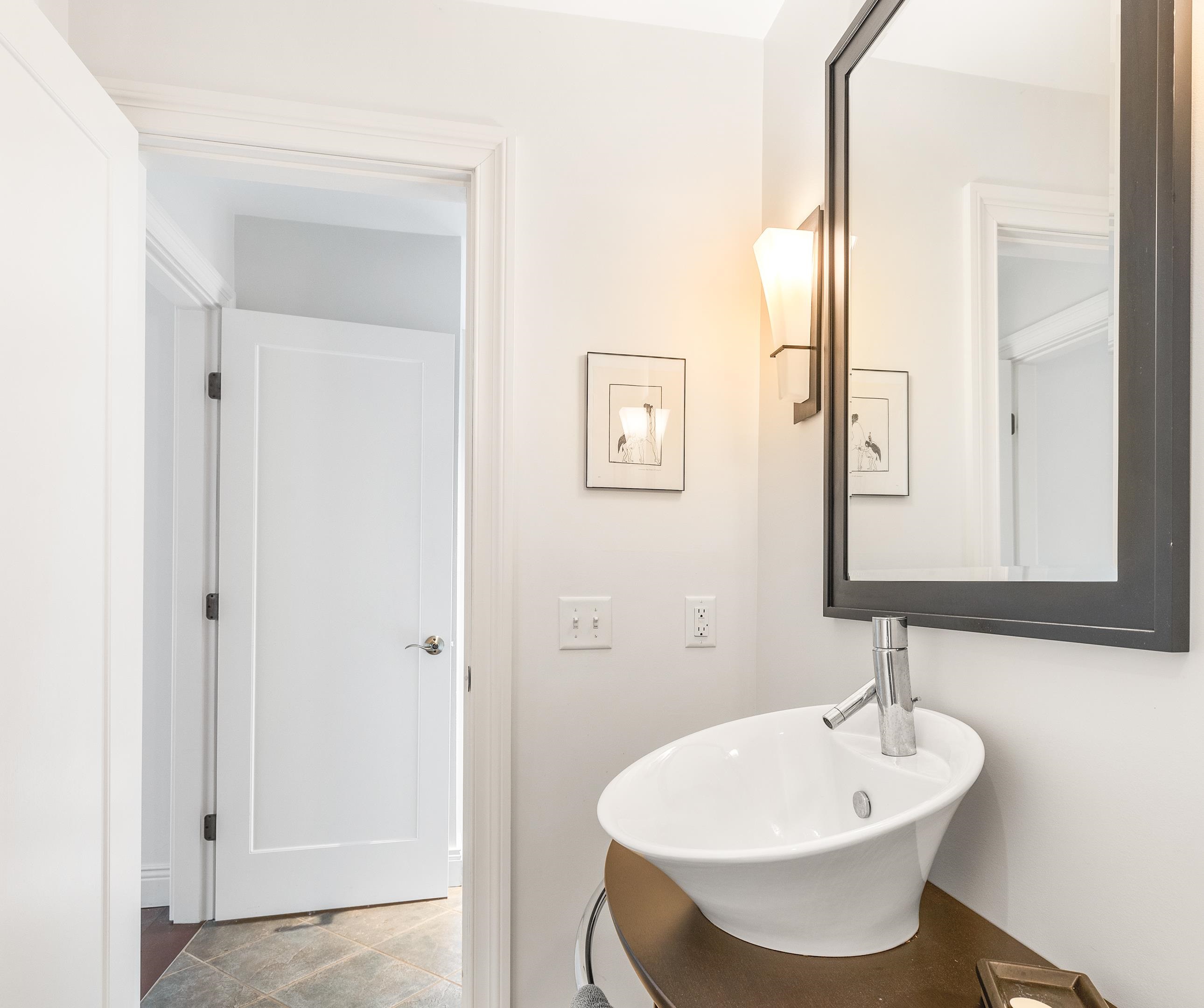 106 South Beach Road South Burlington, VT 05403 - Photo 21 of 38 Gallery Image 21