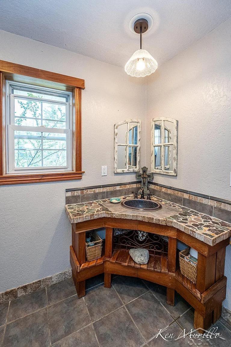 1519 Roscommon Road Roscommon, MI 48653 - Photo 18 of 56 50222216-fbdf5eb4-19a9-4c08-996d-a62b8a334739.JPG