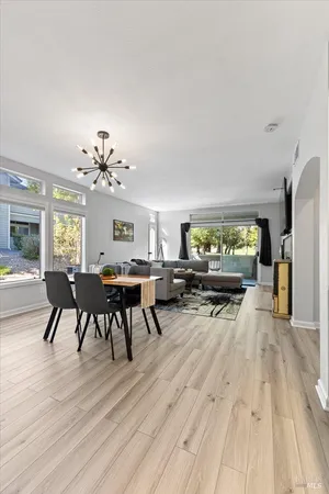 $589,999 | 2070 Stonefield Lane, Santa Rosa, CA 95403