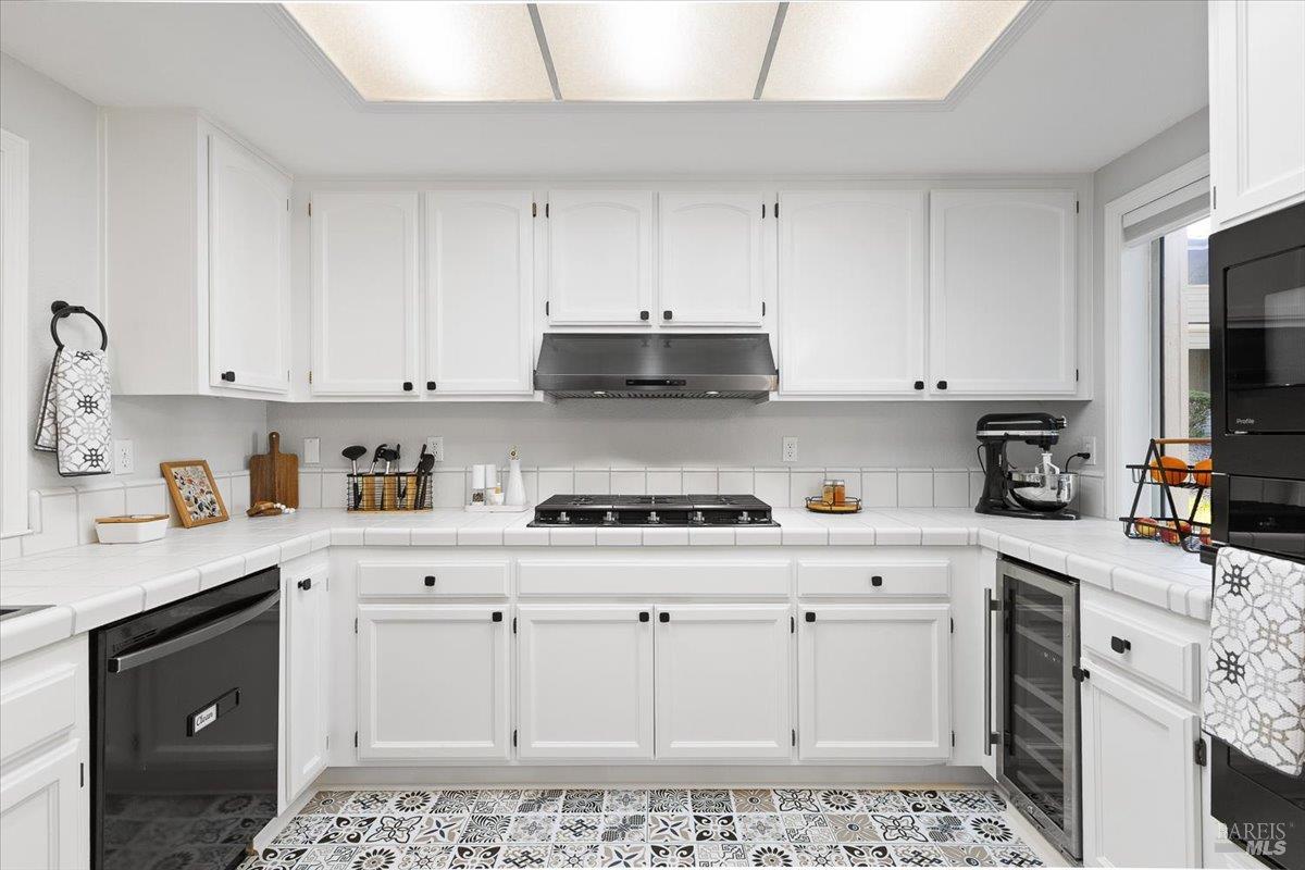 2070 Stonefield Lane Santa Rosa, CA 95403 - Photo 17 of 48