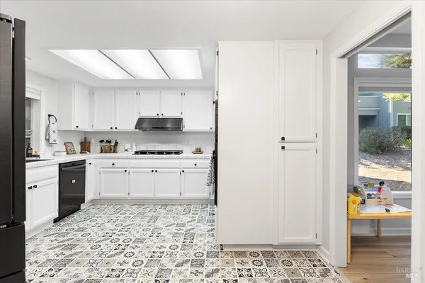 $589,999 | 2070 Stonefield Lane, Santa Rosa, CA 95403