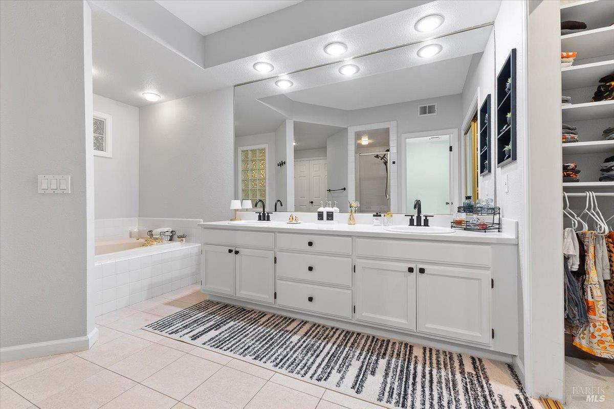 2070 Stonefield Lane Santa Rosa, CA 95403 - Photo 31 of 48