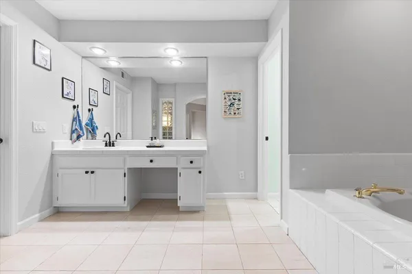 $589,999 | 2070 Stonefield Lane, Santa Rosa, CA 95403