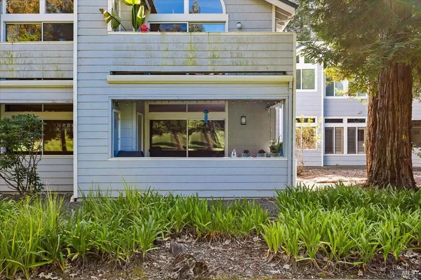 $589,999 | 2070 Stonefield Lane, Santa Rosa, CA 95403