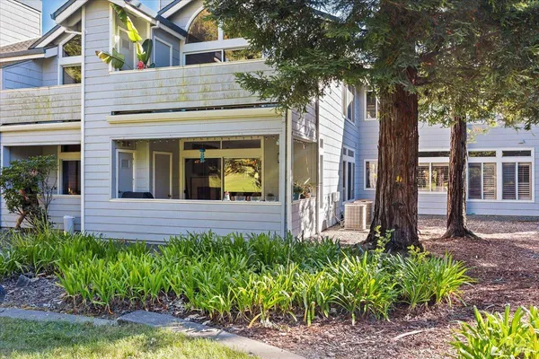 $589,999 | 2070 Stonefield Lane, Santa Rosa, CA 95403