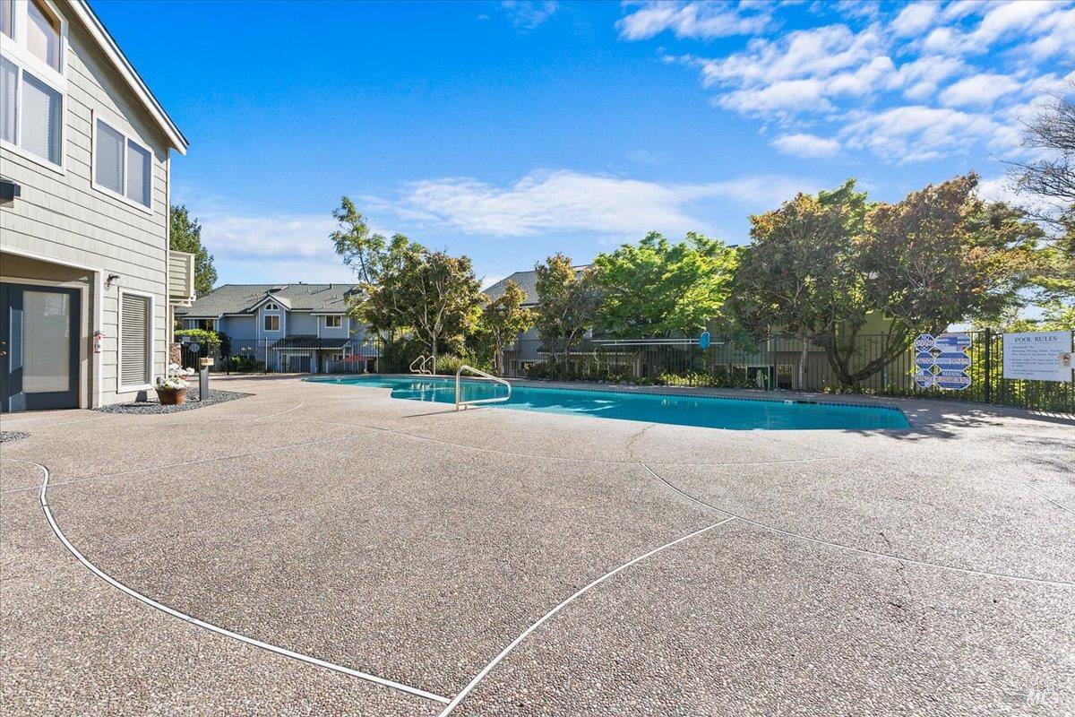 2070 Stonefield Lane Santa Rosa, CA 95403 - Photo 46 of 48