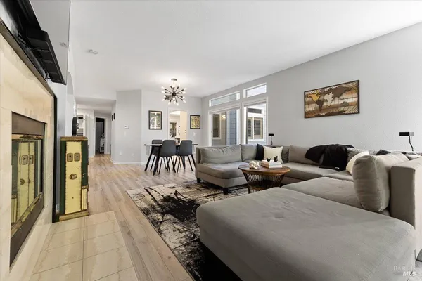 $589,999 | 2070 Stonefield Lane, Santa Rosa, CA 95403