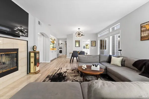 $589,999 | 2070 Stonefield Lane, Santa Rosa, CA 95403