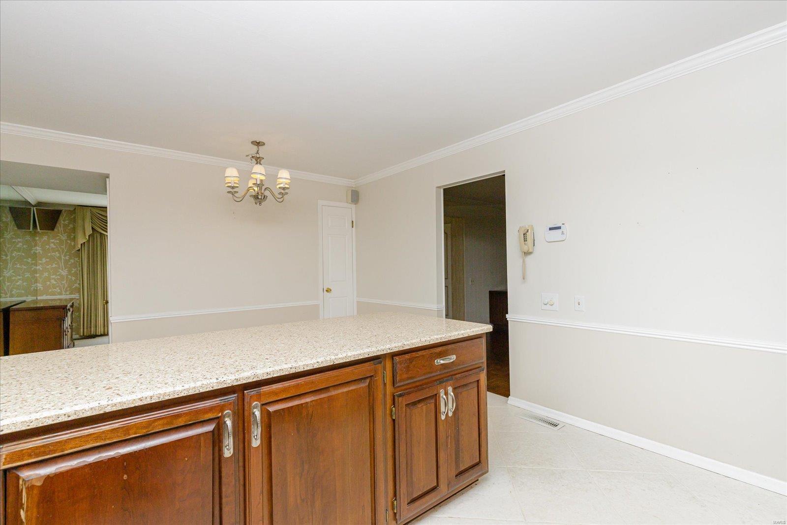 32 Ridgepoint Drive Chesterfield, MO 63017 - Photo 17 of 48 Gallery Image 17