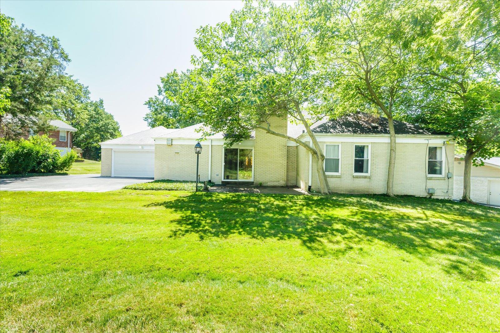 32 Ridgepoint Drive Chesterfield, MO 63017 - Photo 46 of 48 Gallery Image 46
