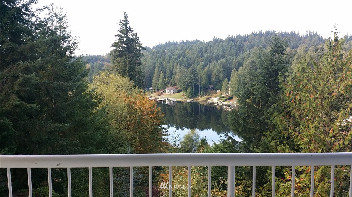 18315 East Spring Lake Drive Southeast Renton, WA 98058 - Photo 1 of 24 Gallery Image 1
