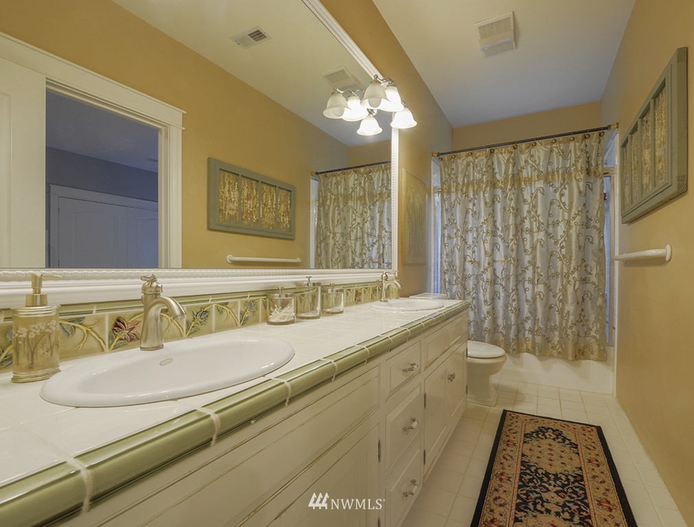 18315 East Spring Lake Drive Southeast Renton, WA 98058 - Photo 19 of 24 Gallery Image 19
