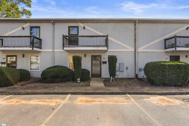 $150,000 | 3706 East North Street, Unit G3, Greenville, SC 29615
