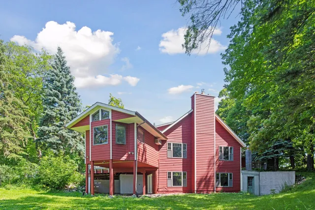 $849,000 | 8847 47th Street Southwest, Howard Lake, MN 55349