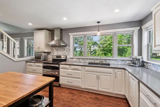 $849,000 | 8847 47th Street Southwest, Howard Lake, MN 55349