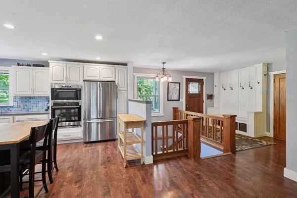 $824,000 | 8847 47th Street Southwest, Howard Lake, MN 55349