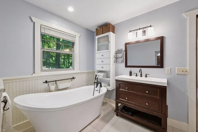 $849,000 | 8847 47th Street Southwest, Howard Lake, MN 55349