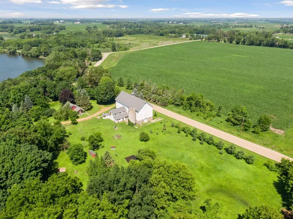 $824,000 | 8847 47th Street Southwest, Howard Lake, MN 55349