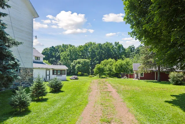 $849,000 | 8847 47th Street Southwest, Howard Lake, MN 55349