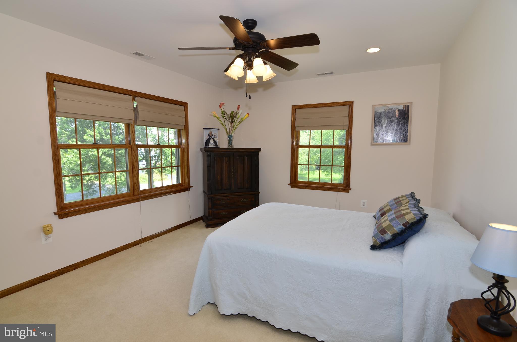 3821 Chantilly Road Chantilly, VA 20151 - Photo 18 of 33 Upstairs Bedroom