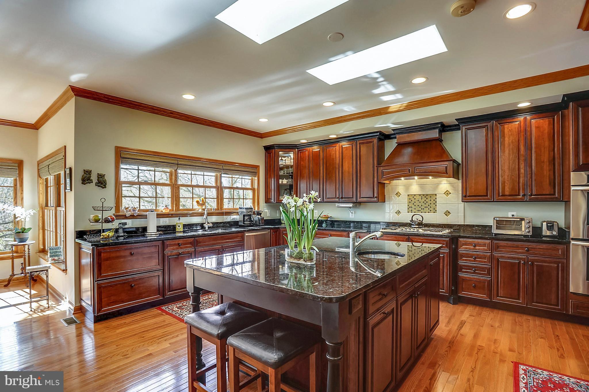 3821 Chantilly Road Chantilly, VA 20151 - Photo 8 of 33 Kitchen