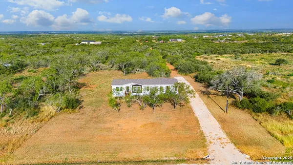 $299,950 | 149 County Road 2644, Devine, TX 78057