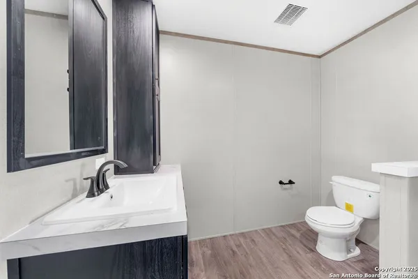 $299,950 | 149 County Road 2644, Devine, TX 78057