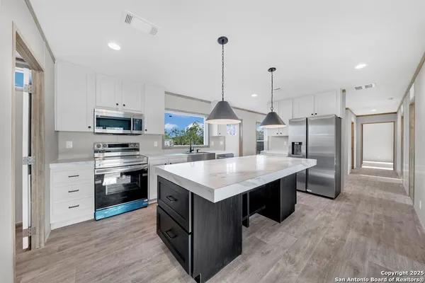 $299,950 | 149 County Road 2644, Devine, TX 78057