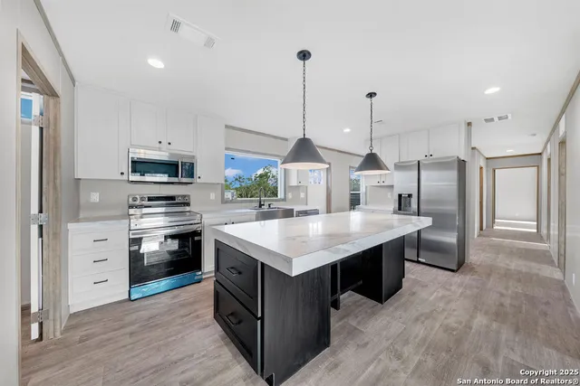 $299,950 | 149 County Road 2644, Devine, TX 78057