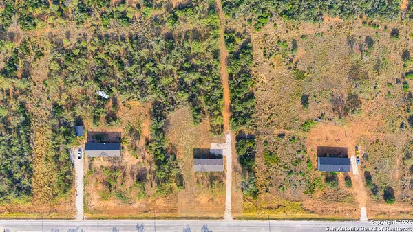 $299,950 | 149 County Road 2644, Devine, TX 78057