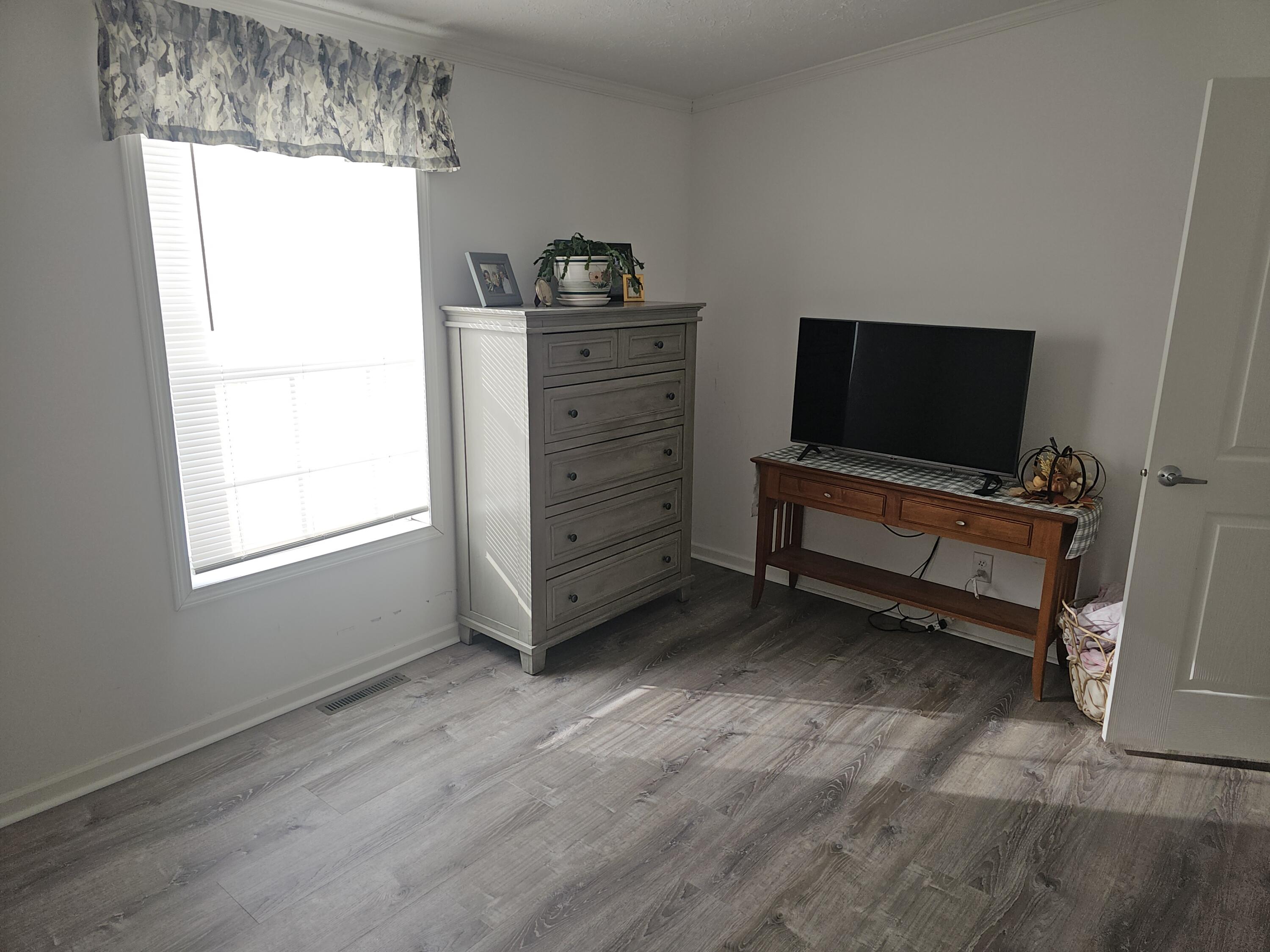 362 Hebron Road Oxford, ME 04270 - Photo 19 of 53 20260207_130627