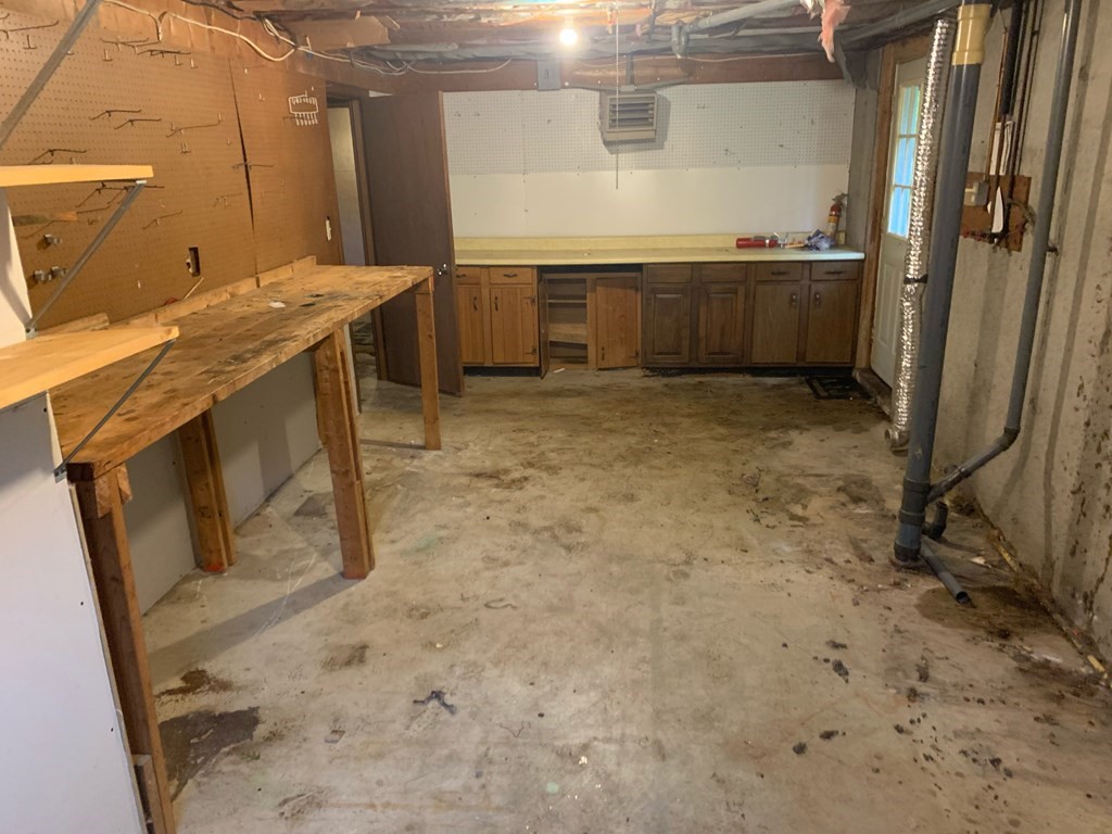 16 Peabody Road Shirley, MA 01464 - Photo 15 of 20 a view of utility room