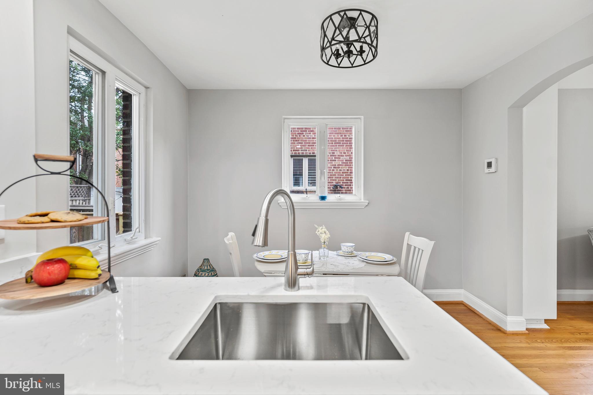 1112 Portner Road Alexandria, VA 22314 - Photo 14 of 55