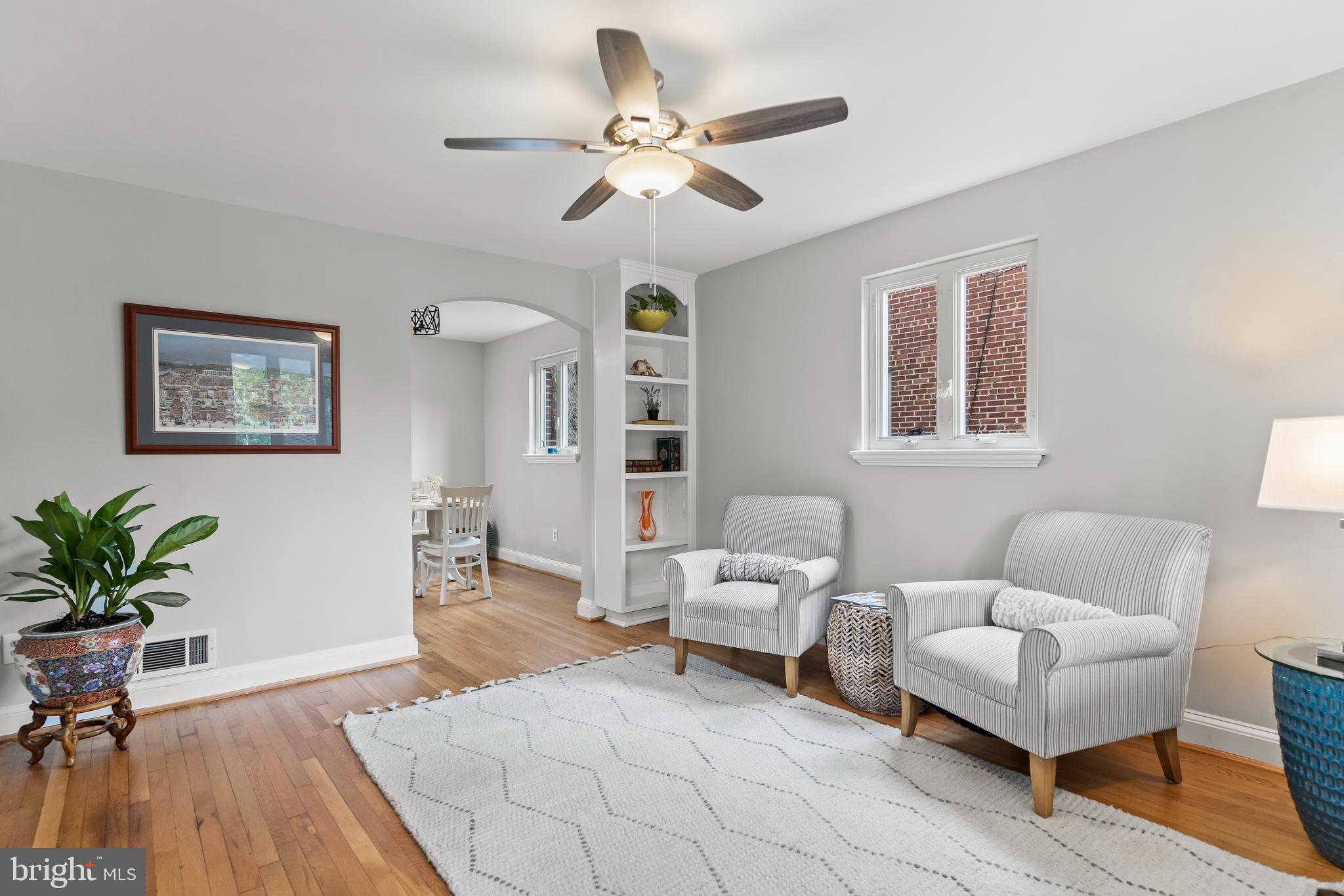 1112 Portner Road Alexandria, VA 22314 - Photo 3 of 55