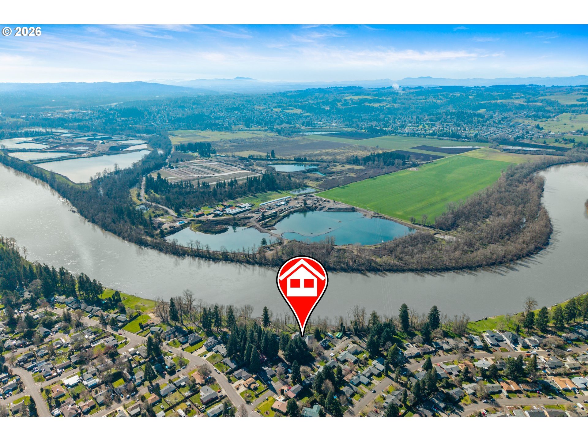 862 Cummings Lane North Keizer, OR 97303 - Photo 44 of 46 a view of a lake with a mountain