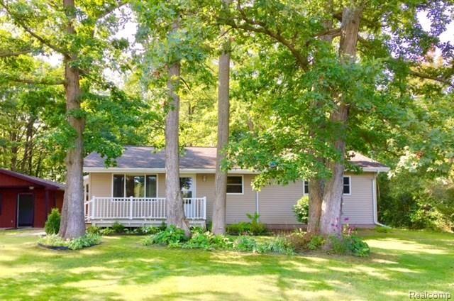 5187 Coldwater Road Lapeer, MI 48446 - Photo 1 of 28 1front 5187 Coldwater.jpg