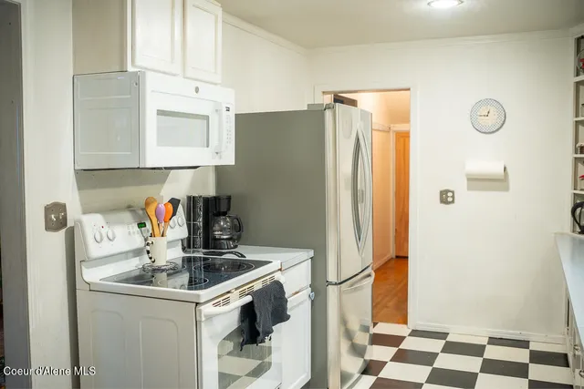 $299,000 | 27232 East Schoolhouse Loop, Cataldo, ID 83810