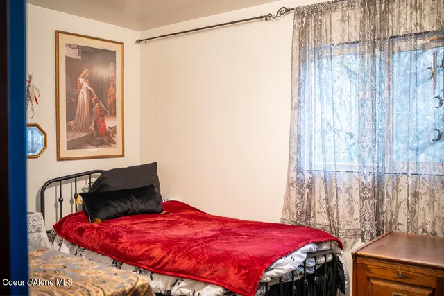 $299,000 | 27232 East Schoolhouse Loop, Cataldo, ID 83810