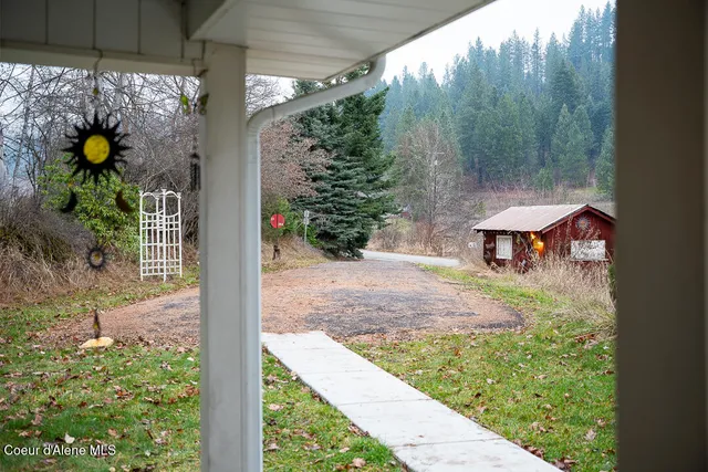 $299,000 | 27232 East Schoolhouse Loop, Cataldo, ID 83810